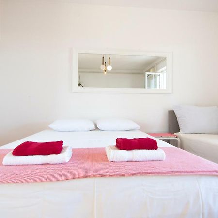 Apartmani Piculo Primosten Bagian luar foto
