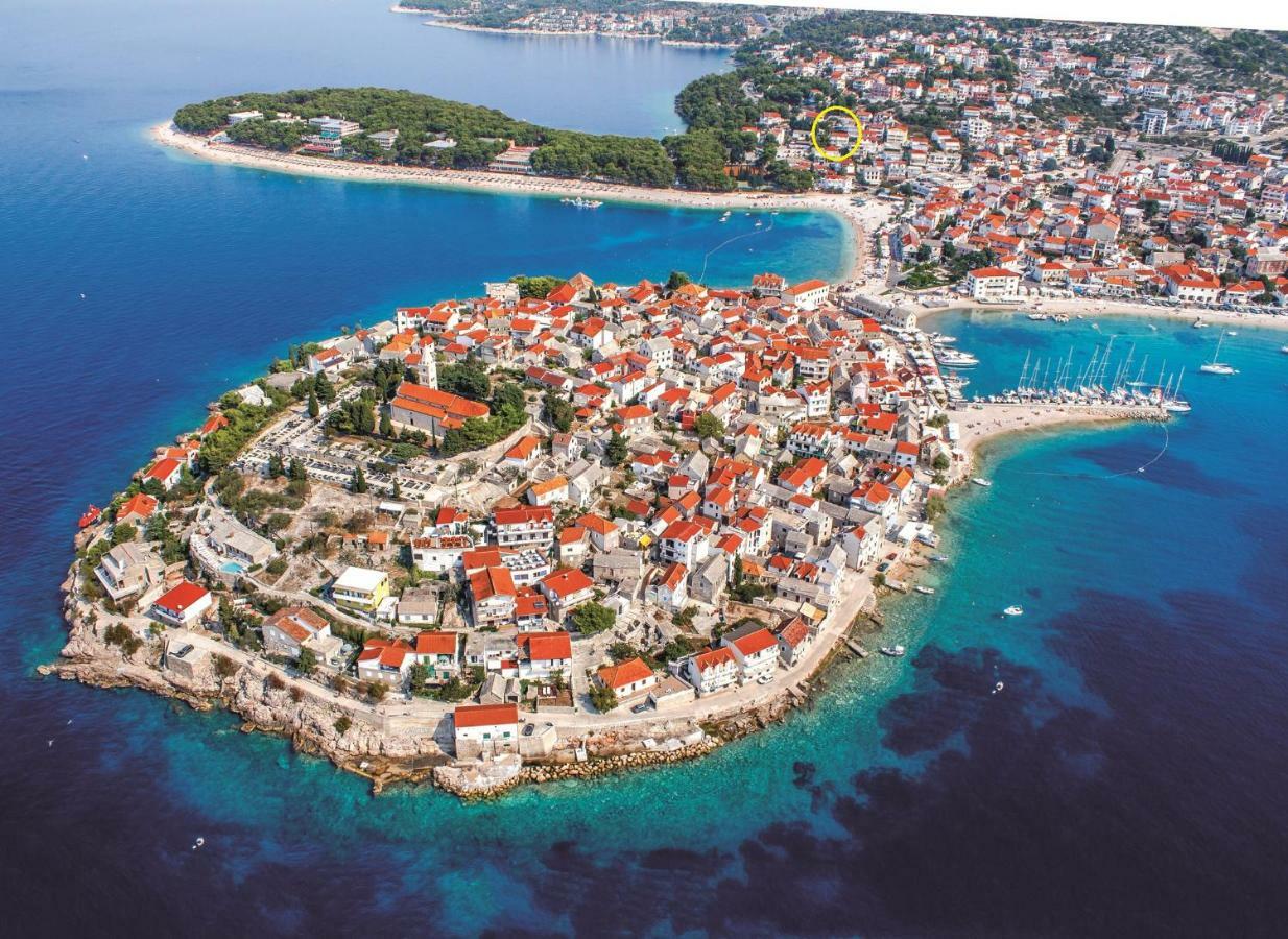 Apartmani Piculo Primosten Bagian luar foto