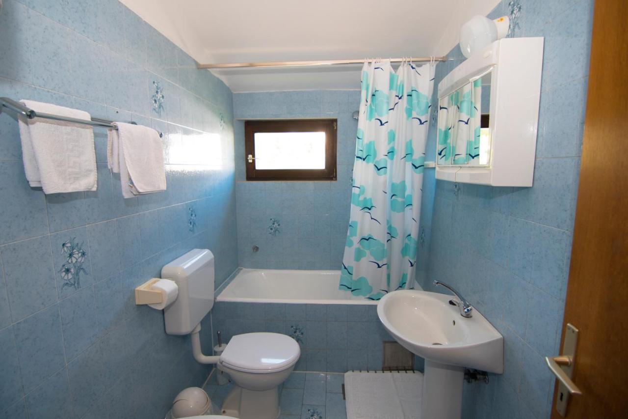 Apartmani Piculo Primosten Bagian luar foto